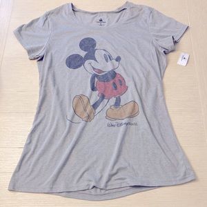 Disney Mickey Mouse light weight T-shirt size XL nwt
